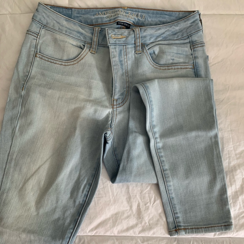 American Eagle Light Blue Jean